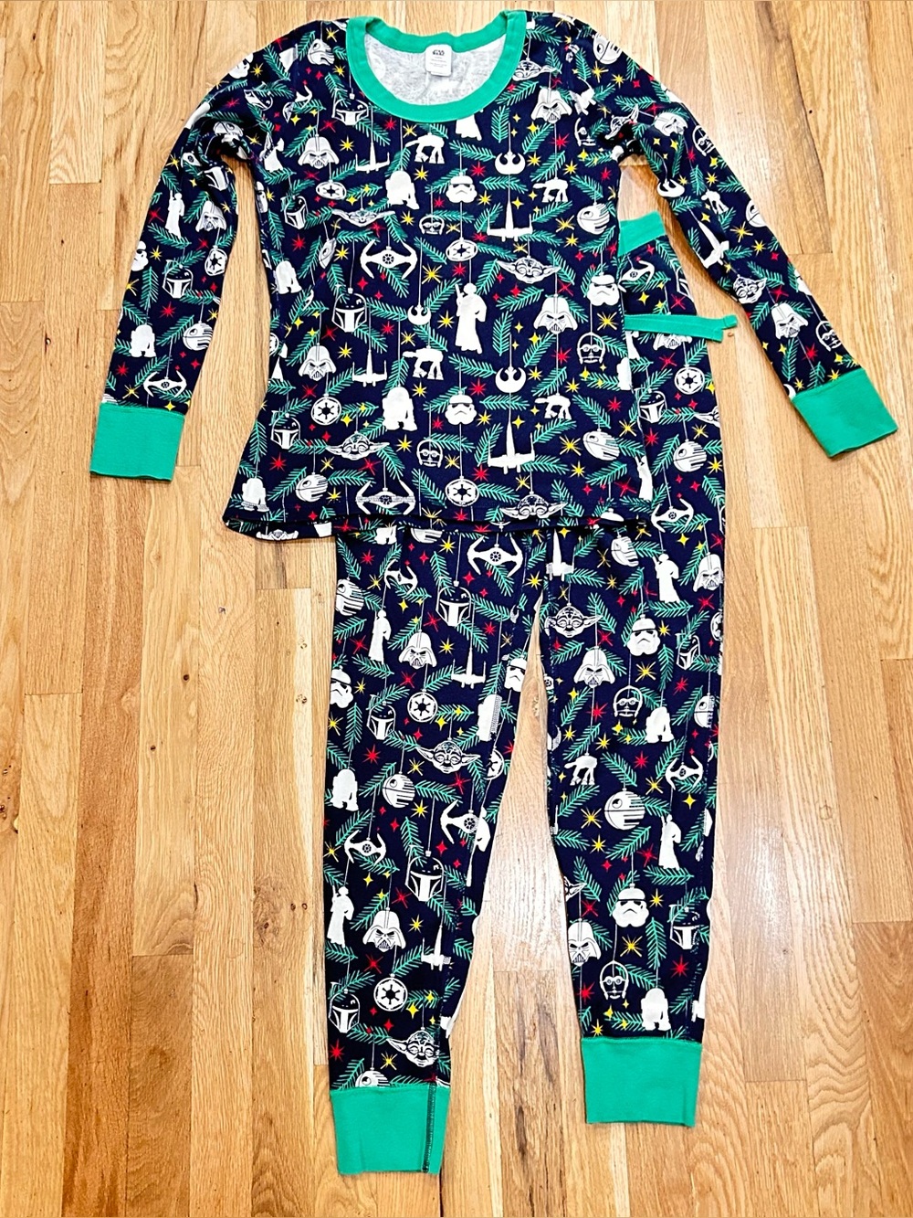Hanna Andersson Organic Cotton Star Wars Christmas Pajamas 2 Piece Adult M
